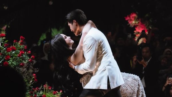 Foto Syifa Hadju-El Rumi Tampil Bak Barbie & Ken di Resepsi Pernikahan