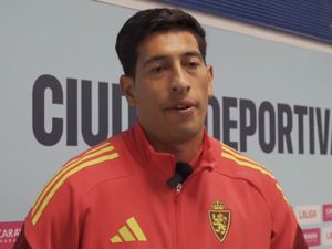 Kiper Real Zaragoza Minta Maaf Usai Tonjok Lawan