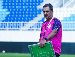 Pelatih Arema FC Bedah Kondisi Tim Jelang Ladeni PSM