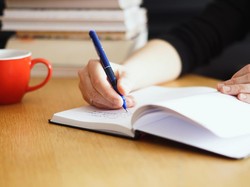 17 Puisi tentang Hari Pendidikan Nasional 2026, Singkat dan Menyentuh