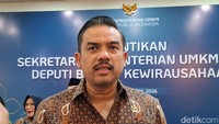 WA-Medsos Menteri UMKM Banjir Keluhan Biaya Admin Toko Online