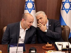 2 Eks PM Israel Umumkan Bergabung untuk Lengserkan Netanyahu