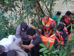 Mayat Wanita Ditemukan Telungkup di Batu Sungai Kalakan Bantul