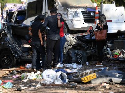 Serangan Bom di Kolombia Tewaskan 19 Orang di Jalan Raya Pan-Amerika