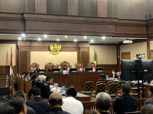 Nadiem Dibantarkan, Sidang Kasus Korupsi Chromebook Ditunda hingga 4 Mei
