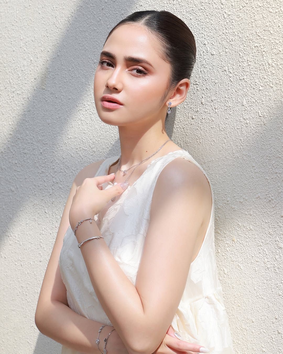 Deretan sumber kekayaan pasangan muda, El Rumi dan Syifa Hadju yang baru menikah