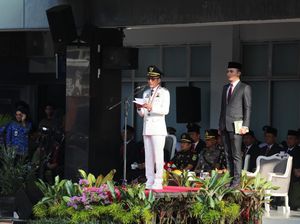 Walkot Palembang Pimpin Upacara Hari Otda 2026, Tekankan Pelayanan Publik