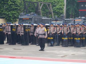 Brimob Polda Metro Periksa Kesiapan Pasukan Sambut Pelayanan May Day 2026