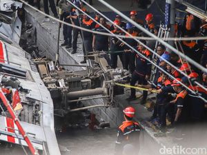 Chat Terakhir Korban Laka Maut Kereta di Bekasi: 10 Menit Lagi Saya Sampai
