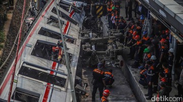 Polisi Dalami Persinyalan Kereta Sebelum Tabrakan KA dan KRL di Bekasi