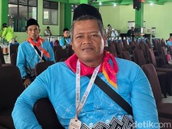 Bakul Pentol Asal Semarang Akhirnya Berangkat Haji Usai Nabung 22 Tahun