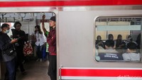 KRL Pagi Ini Cuma dari Stasiun Bekasi, Ada Shuttle Bus di Bulak Kapal