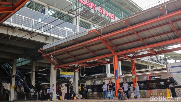 Imbas Kecelakaan, KRL ke Cikarang Berakhir di Bekasi