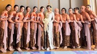 Inspirasi Kebaya Bridesmaid Dari Pernikahan El-Syifa, Dipakai Mikha Tambayong