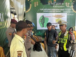 Kejujuran Ipda Adi Balikin Tas Pemudik di Lampung Isi Rp 23 Juta-Perhiasan