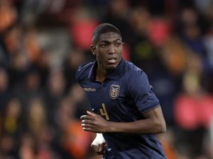 Juventus Dikabarkan Rekrut Bek Ekuador Joel Ordonez