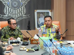 Kakorlantas Terima Apresiasi dari ASDP, Sukses Operasi Ketupat 2026 dan Perkuat Sinergi