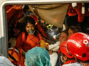 Video Basarnas soal Korban Tabrakan Kereta: 100% yang Kita Evakuasi Perempuan