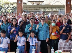 Rai Sanjaya Turun Langsung Saat Bergerak dan Berbagi di Tabanan-Kediri
