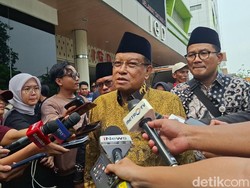 Video Komut KAI soal Kecelakaan Kereta di Bekasi: Salah Taksi yang Menyeberang