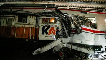 3 Korban Terjepit dalam Tabrakan Kereta di Bekasi Berhasil Dievakuasi