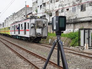 Korlantas Kerahkan Alat TAA untuk Olah TKP Kecelakaan Kereta di Bekasi