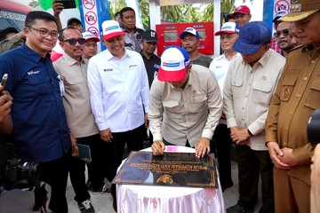 Menteri Koperasi Resmikan SPBU Nelayan Berbasis Koperasi di Aceh Selatan