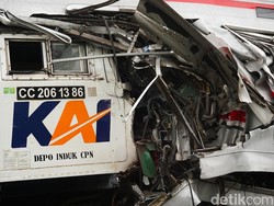 KNKT Investigasi Penyebab Tabrakan Maut KA Argo Bromo Anggrek Vs KRL