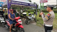 ETLE Handheld Catat Ratusan Pelanggar Lalu Lintas di Sidoarjo