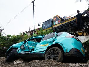 Status Perizinan Taksi Listrik yang Terlibat Kecelakaan KA di Bekasi