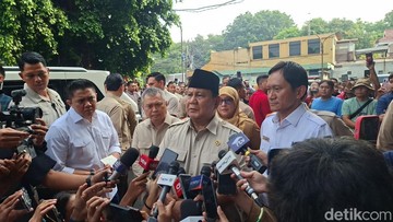 Prabowo Minta Tabrakan Kereta di Bekasi Segera Diinvestigasi