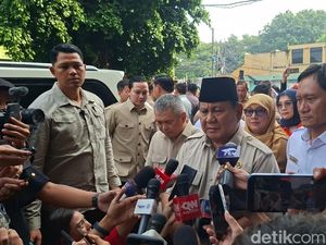 Prabowo Jenguk Korban Kecelakaan KRL di Bekasi Timur: Sudah Ada yang Pulang
