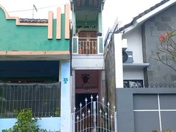 Ada Rumah Nyempil di Solo, Lebar Fasad Cuma 1 Meter!