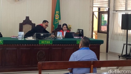 Sidang vonis kasus penipuan yang melibatkan advokat Togar Situmorang, Selasa (28/4/2026).