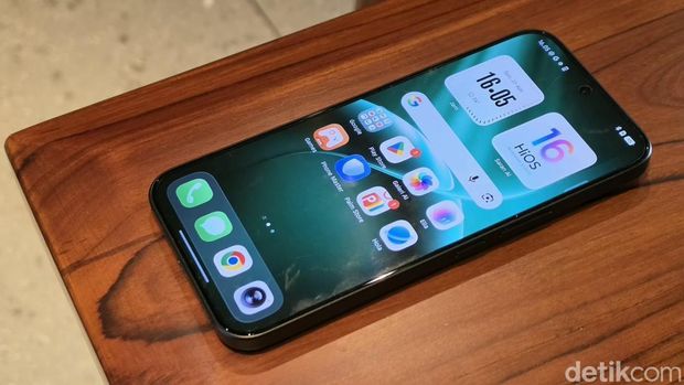 Tecno Camon 50