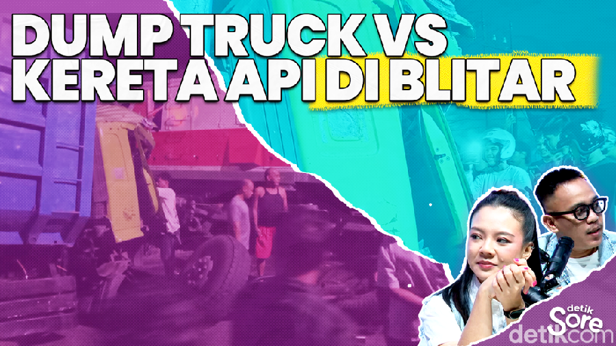 Video: Dump Truck Vs Kereta Api di Blitar, Tak Ada Korban Jiwa