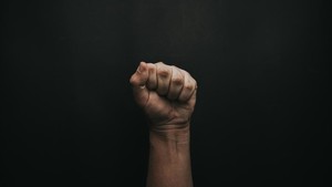 Buruh Vs Karyawan Ternyata Tak Sama? Ini Penjelasannya