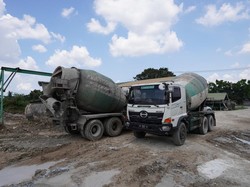 Kejati Sumsel Sita 14 Truk-1 Ekskavator Terkait Dugaan Tipikor Distribusi Semen