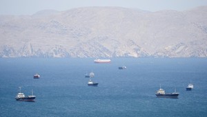 Iran Minta Google, Meta, dkk Bayar Kabel Internet di Selat Hormuz