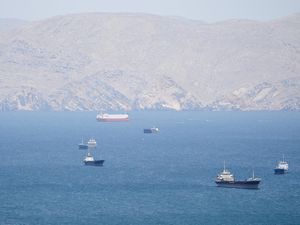 Iran Klaim 52 Kapalnya Berhasil Terobos Blokade AS dalam 72 Jam