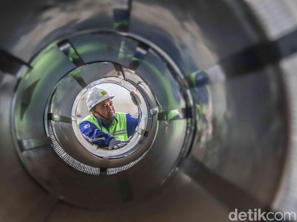 Melihat Bongkar Muat Komoditas Impor di Pelabuhan Tanjung Priok