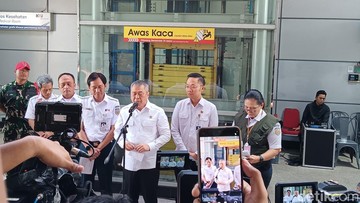 Berita dari Detik Finance: Taksi Green SM Diaudit Habis-habisan, Menhub Buka Opsi Sanksi Berat