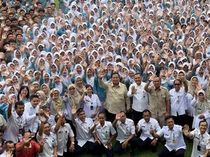 Didampingi Luthfi, Prabowo Tinjau MBG & Revitalisasi Sekolah di Cilacap