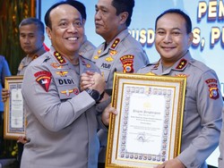 Polda Riau Raih Penghargaan Kapolri atas Capaian IKPA Terbaik