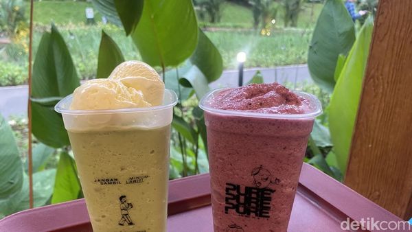 Manis Segar! Jajan Smoothies Enak di Taman Bendera Pusaka Barito