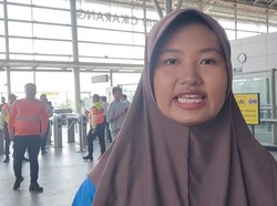 Rizuka Pengguna KRL Kini Pilih Naik Gerbong Tengah Buntut Kecelakaan Kereta