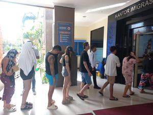 26 WNA Terduga Korban Penyekapan di Kuta Diserahkan ke Imigrasi