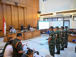 Andrie Yunus Tak Hadir, Hakim Militer: Kita Mau Lihat Seberapa Parah Lukanya