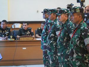 Hakim Tegur Tentara di Sidang Kasus Penyiraman Air Keras: Jangan Melamun
