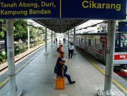 Ramai Kabar KRL INKA Dipindah ke Blue Line Bekasi, KAI Buka Suara